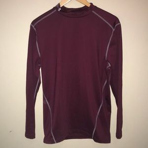 Under Armour top